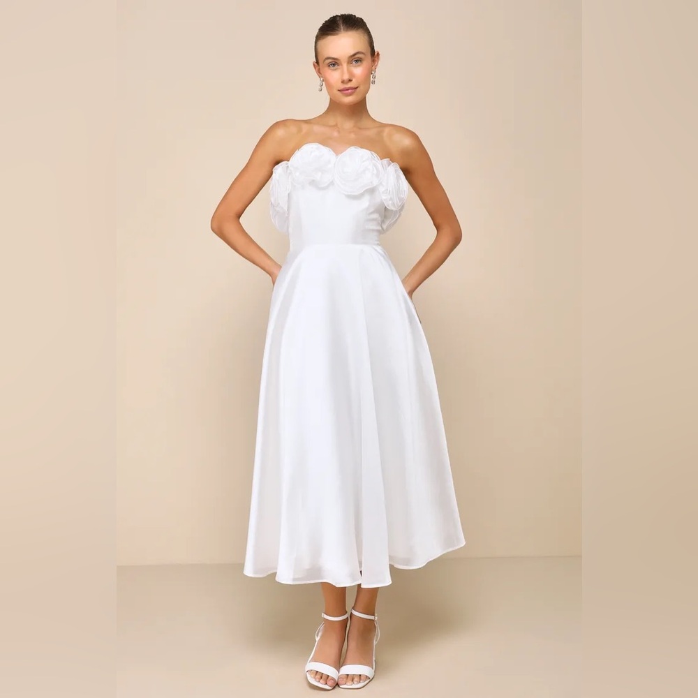 Brand NWT Lulus White Organza Rosette Strapless Midi Dress💕